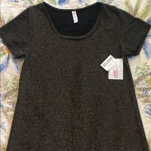 LuLaRoe Medium Classic T NWT